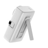 شاحن متنقل ثنائي المنافذ من إنجيج (5000 مللي أمبير) لشحن الساعات الذكية، مزود بمنفذي Lightning/USB-C