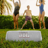 مكبر صوت JBL المحمول Flip 6 - أبيض