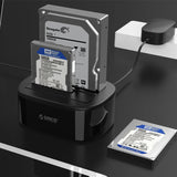 قاعدة توصيل أقراص صلبة ORICO مقاس 2.5 / 3.5 بوصة، منفذي USB 3.0، تدعم نسخ الأقراص الصلبة من قرص إلى قرص