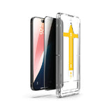 واقي شاشة شفاف لحماية خصوصية آيفون 16 برو من إنجيج مع أداة تثبيت